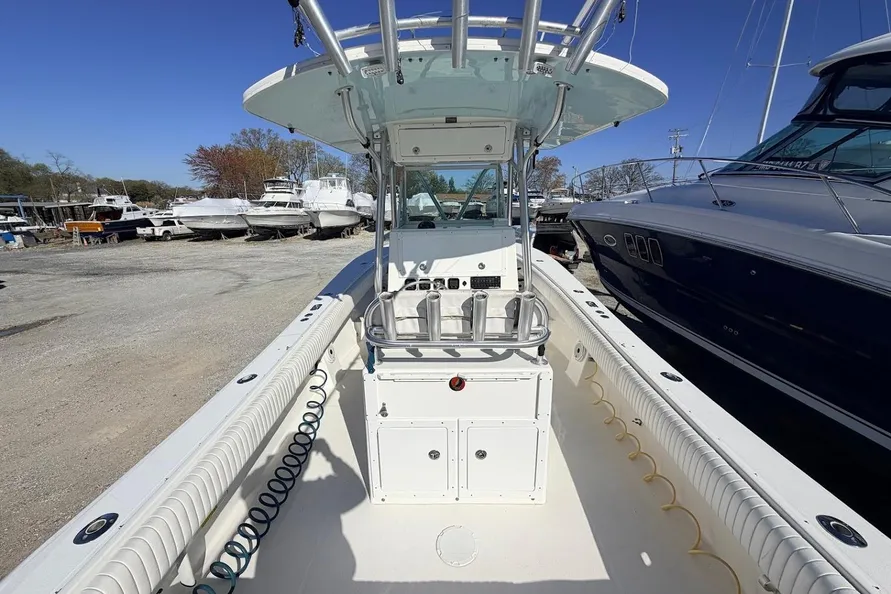 2006 Regulator 29 Forward Seating