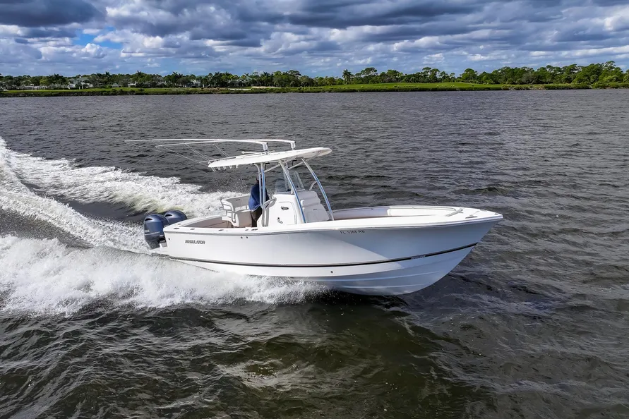 2015 Regulator 25