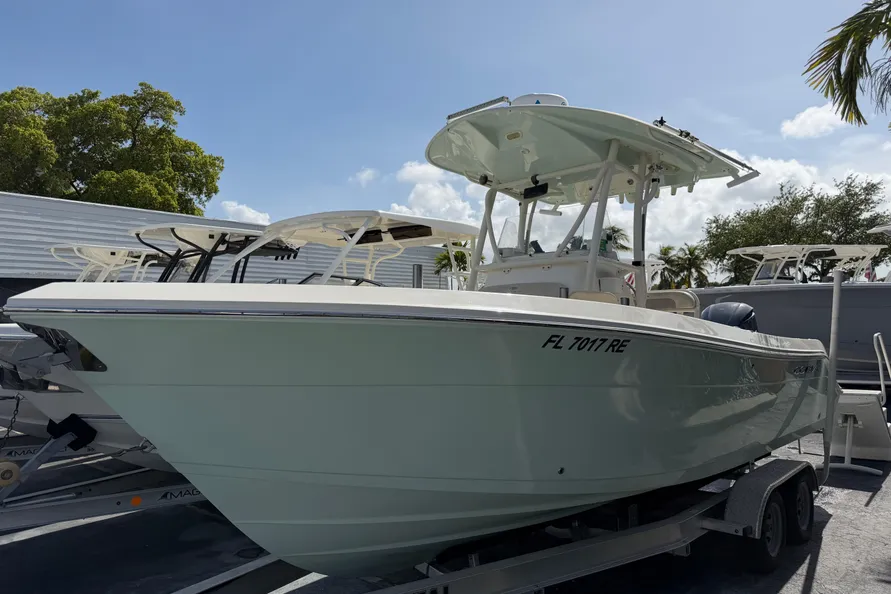 2017 Cobia 237 Center Console