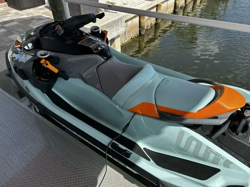 2022 sea doo wake pro 230