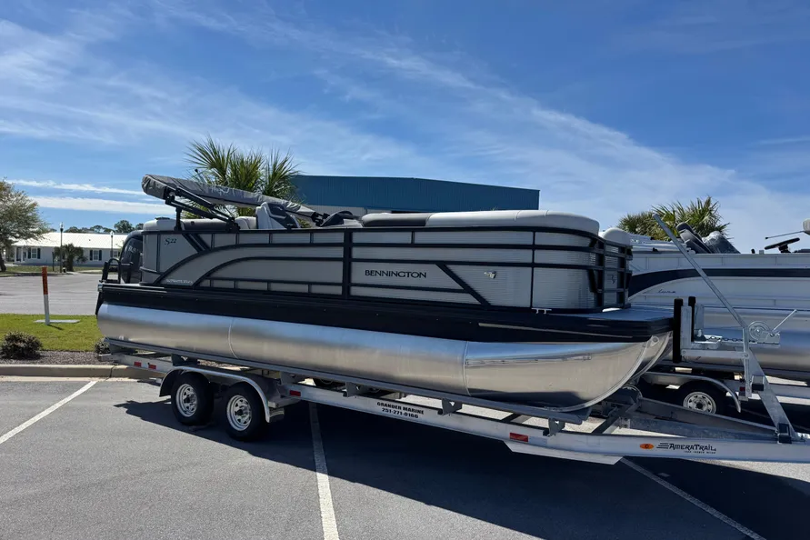 Bennington 22 SSR